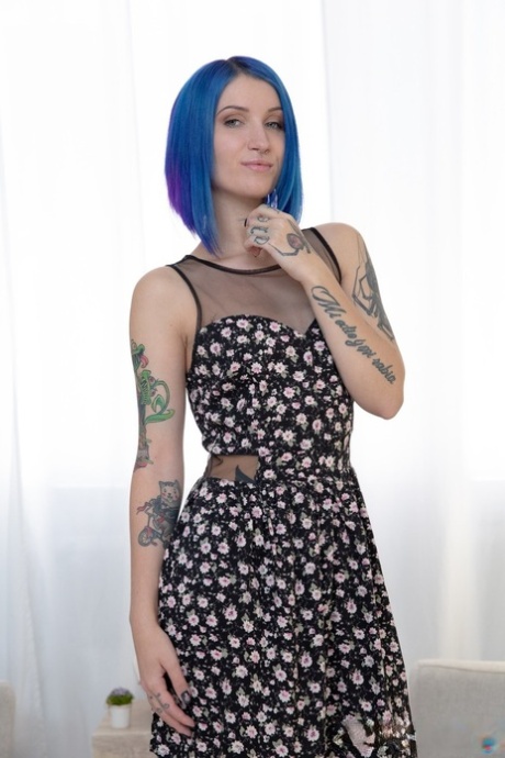 Tattooed teen Keoki Star sports dyed hair while having sex with her man friend 13046482