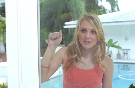 Lost blonde girl finds herself a large cock to fuck and jizz to swallow 82631251
