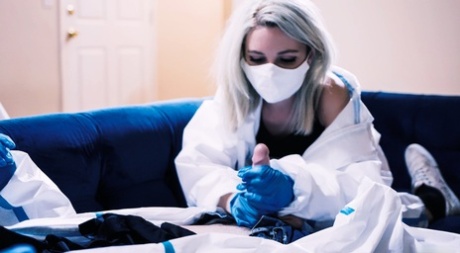 Blonde nurse Lola Fae has sex with a doctor in safety clothing 86947338